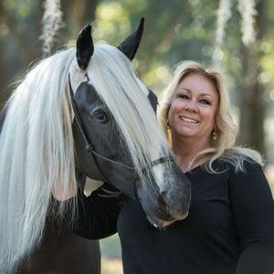 Meet your Posher, Debra